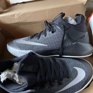 BRAND NEW VOLLEYBALL SHOES